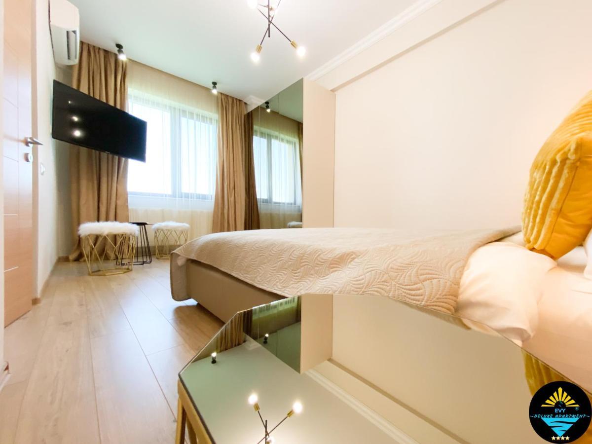 Evy Deluxe Apartment Mamaia Esterno foto