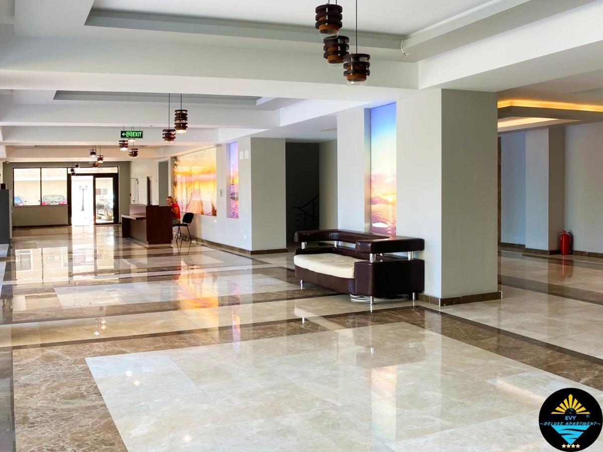 Evy Deluxe Apartment Mamaia Esterno foto