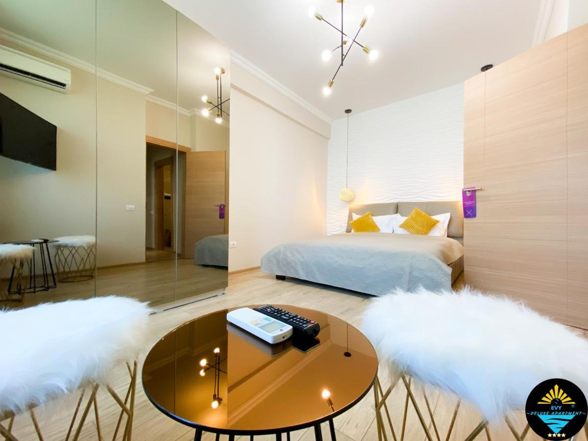 Evy Deluxe Apartment Mamaia Esterno foto