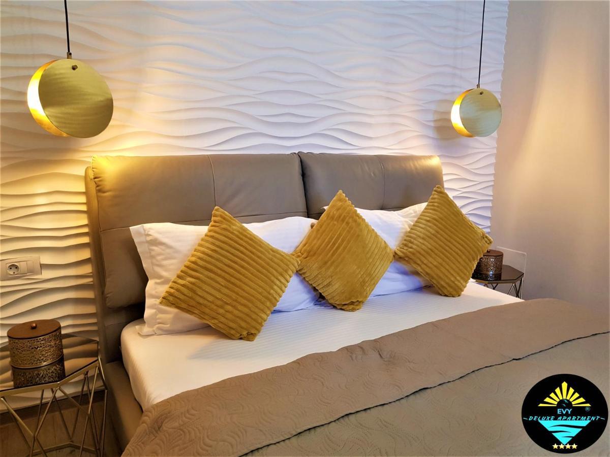 Evy Deluxe Apartment Mamaia Esterno foto
