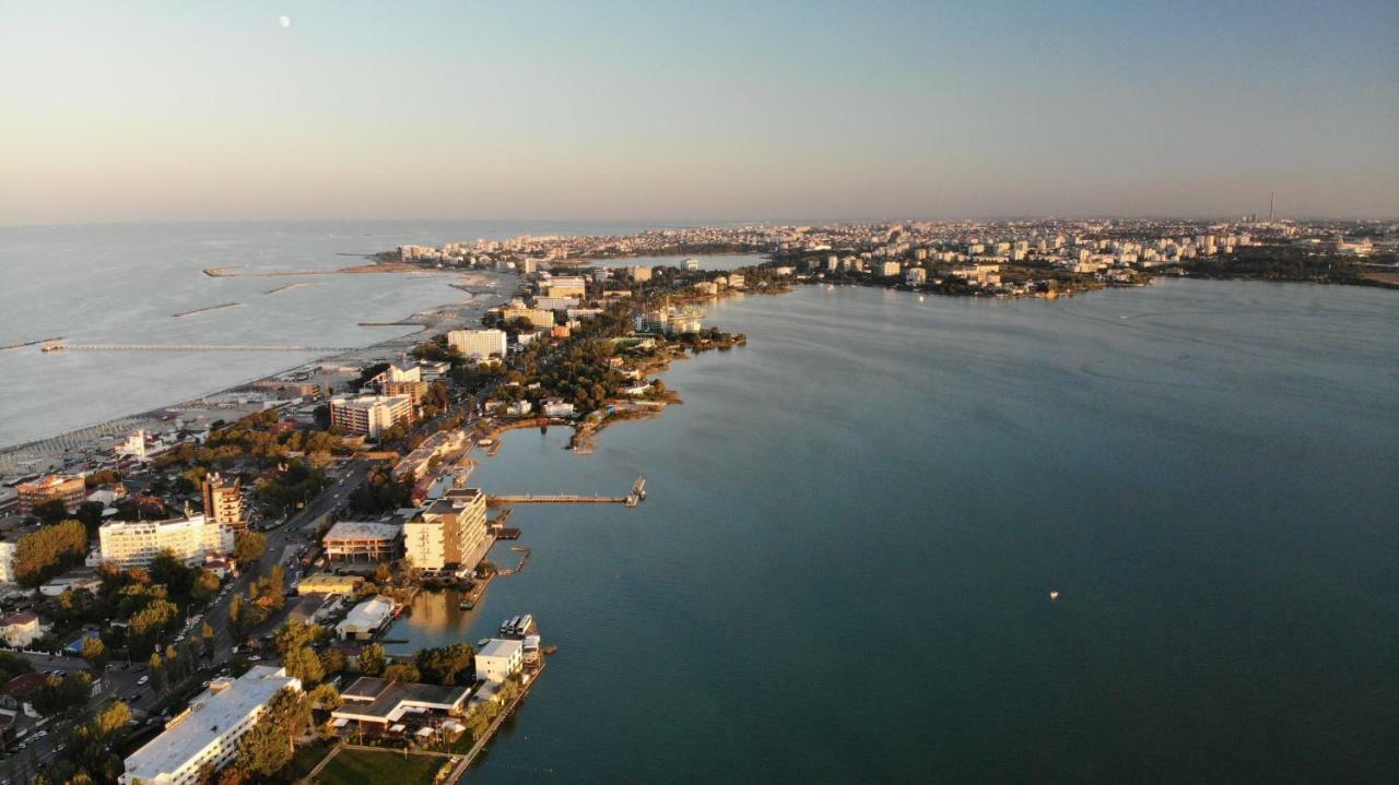 Evy Deluxe Apartment Mamaia Esterno foto